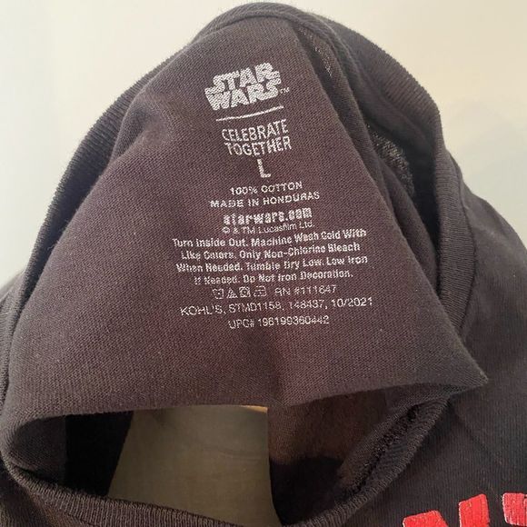 Men's Mandalorian Presents Are The Way Tee - Picture 3 of 9